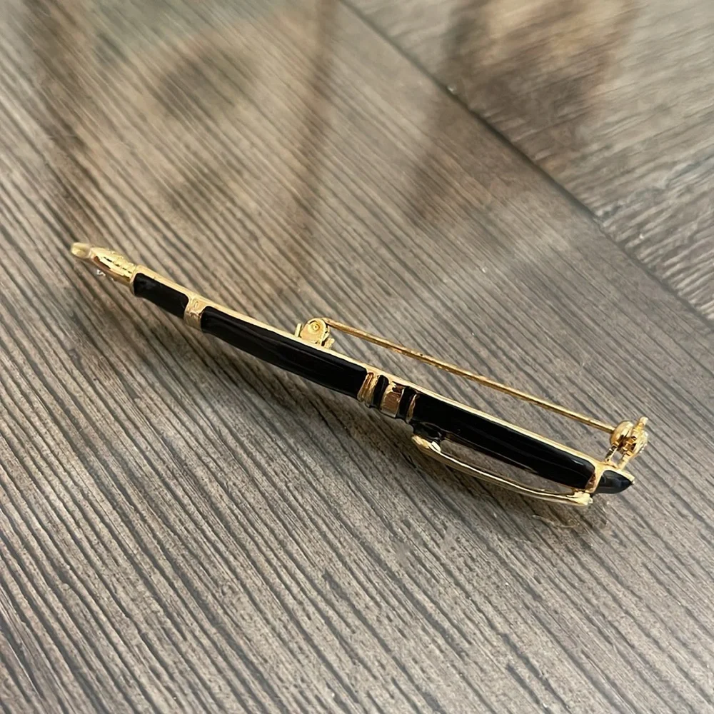 Vintage Style Fountain Pen Pin
